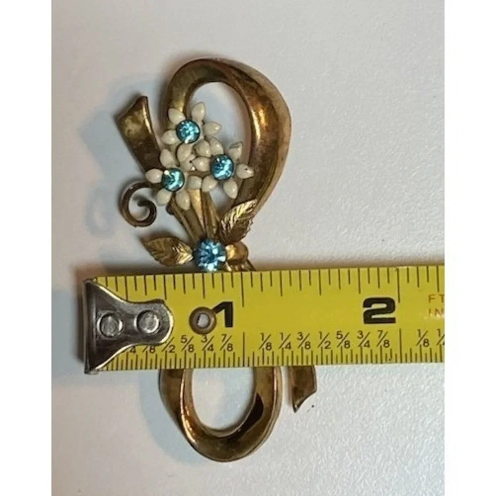 Vintage Gold Tone Ribbon Bow Brooch White Enamel Blue Rhinestone‎ Floral Pin